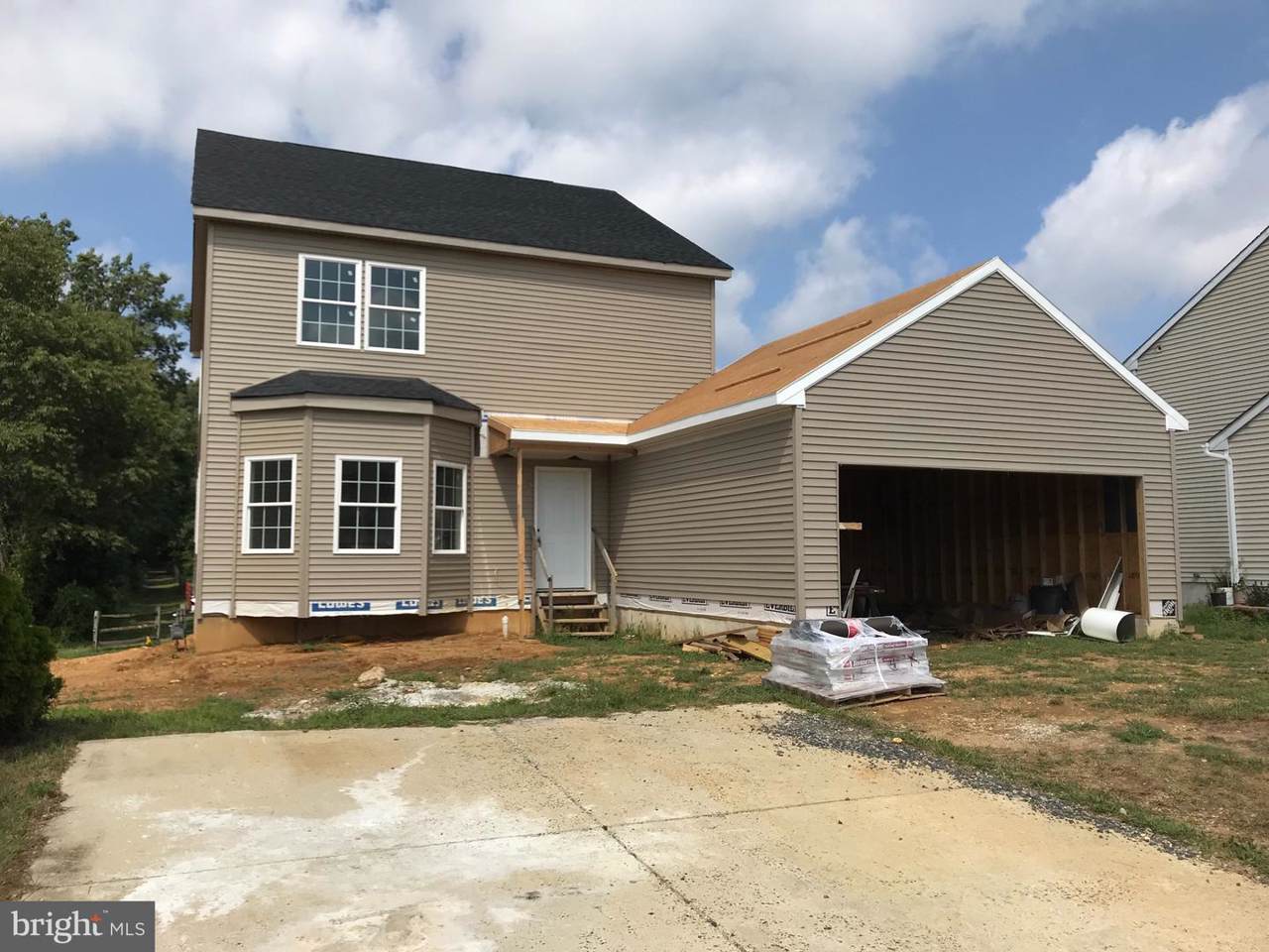 35 Garwood Boulevard - Photo 1
