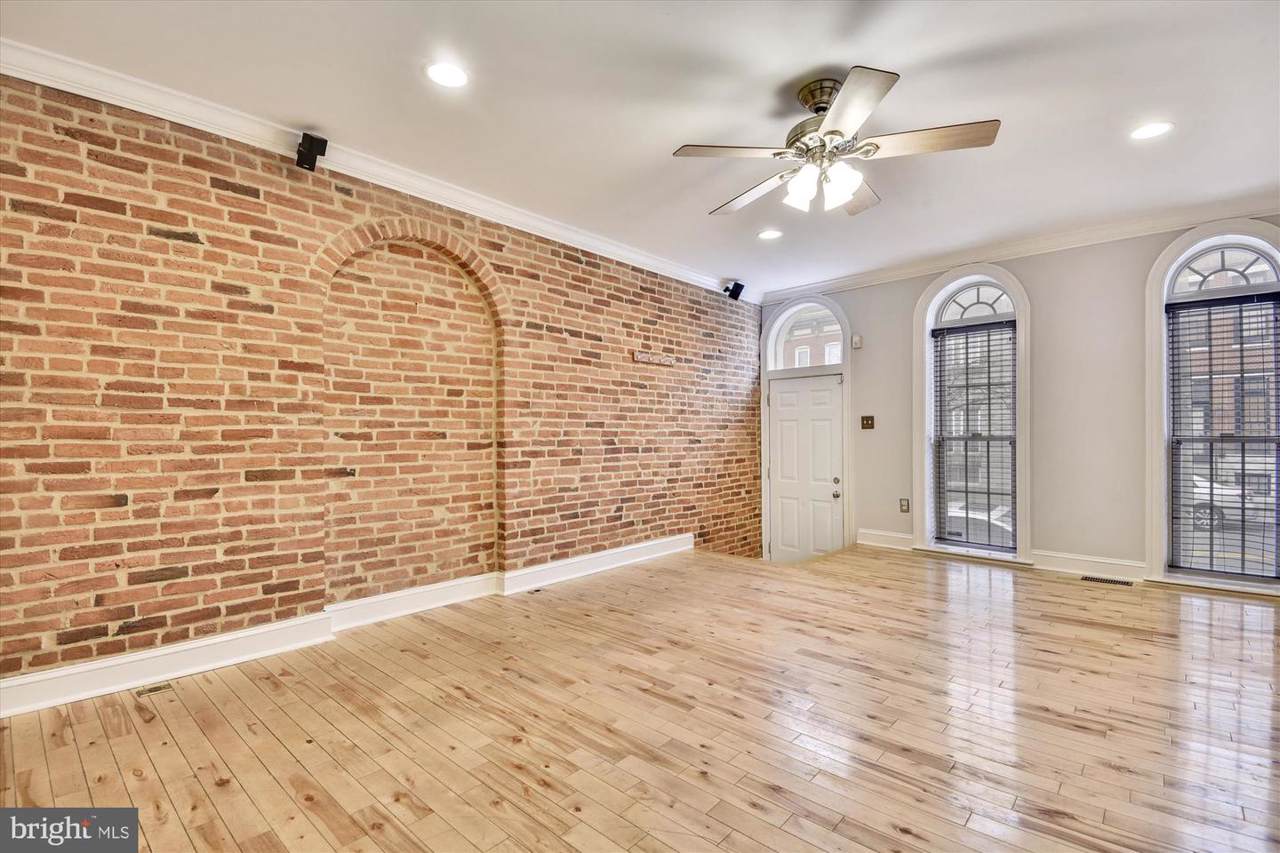 1218 Hanover Street - Photo 1