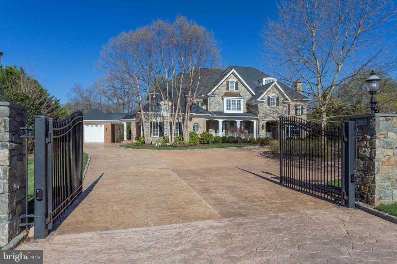 1030 Harvey Road - Photo 1