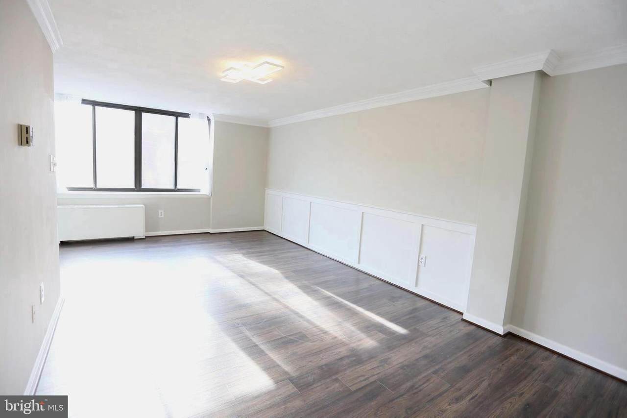 4390 Lorcom Lane - Photo 1