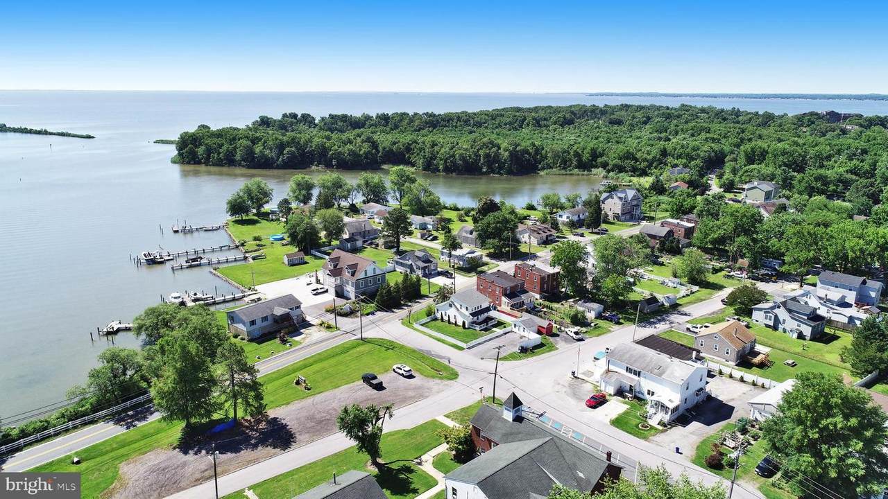 9201 Point Road - Photo 1