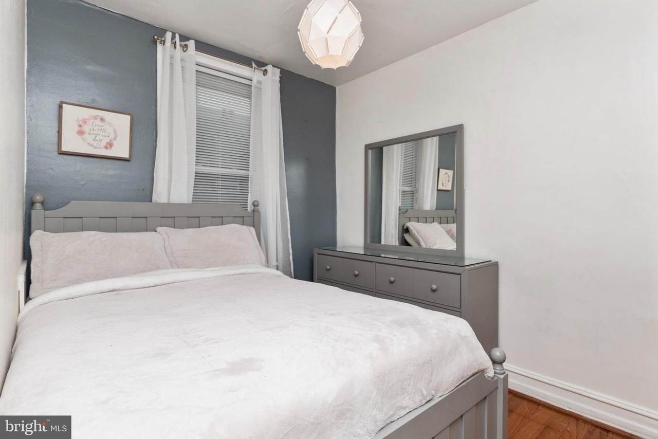 1834 Mutter Street - Photo 1