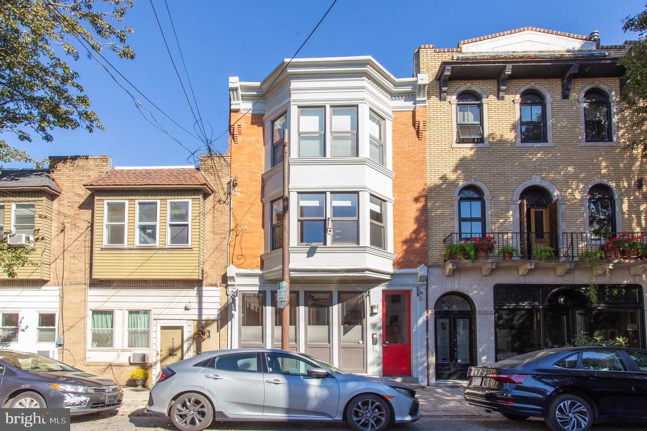 637 Bainbridge Street - Photo 1