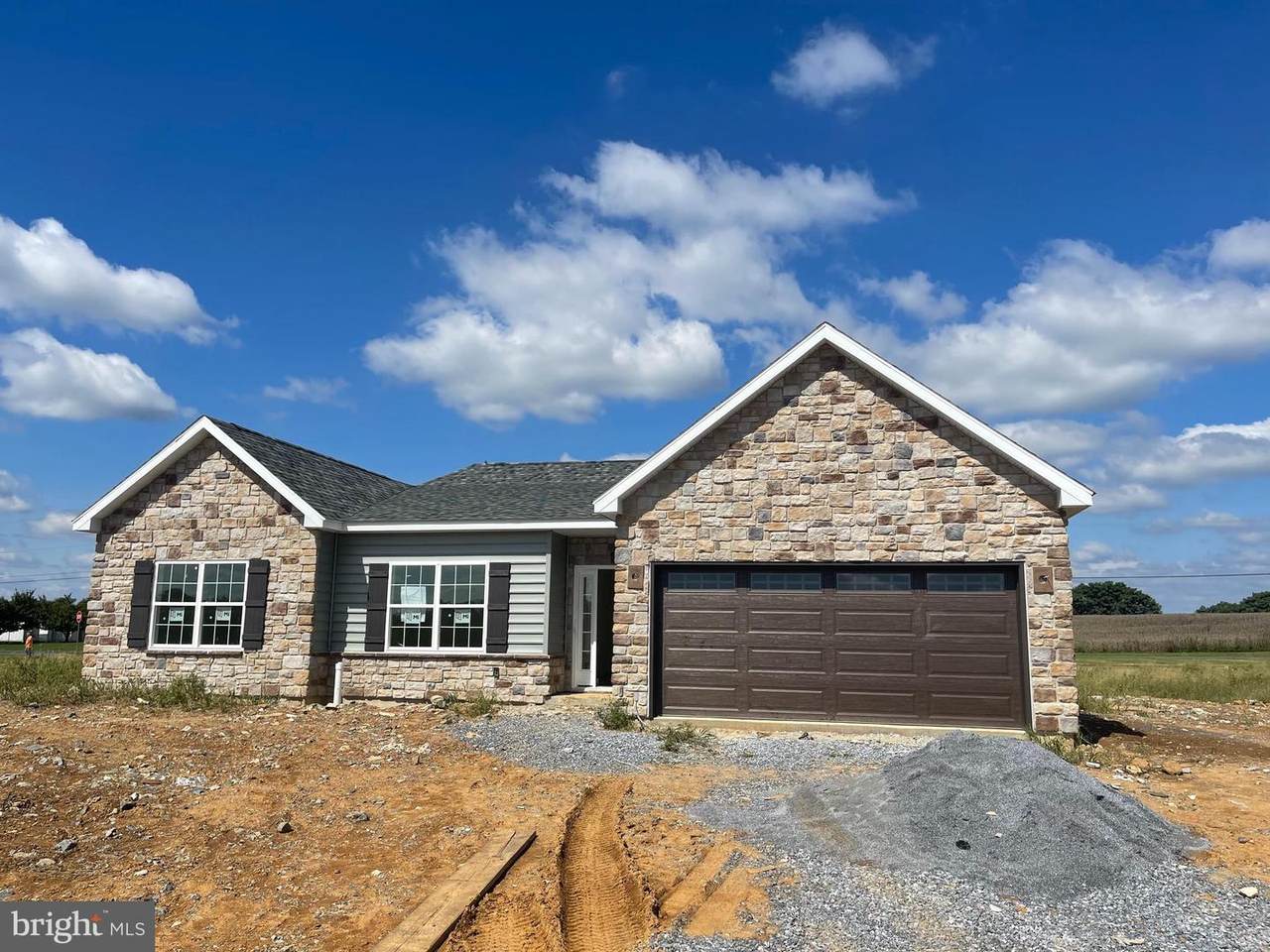 269 Gardenia Ln - Photo 1