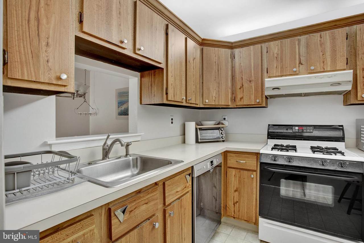 80 Center Lane - Photo 1
