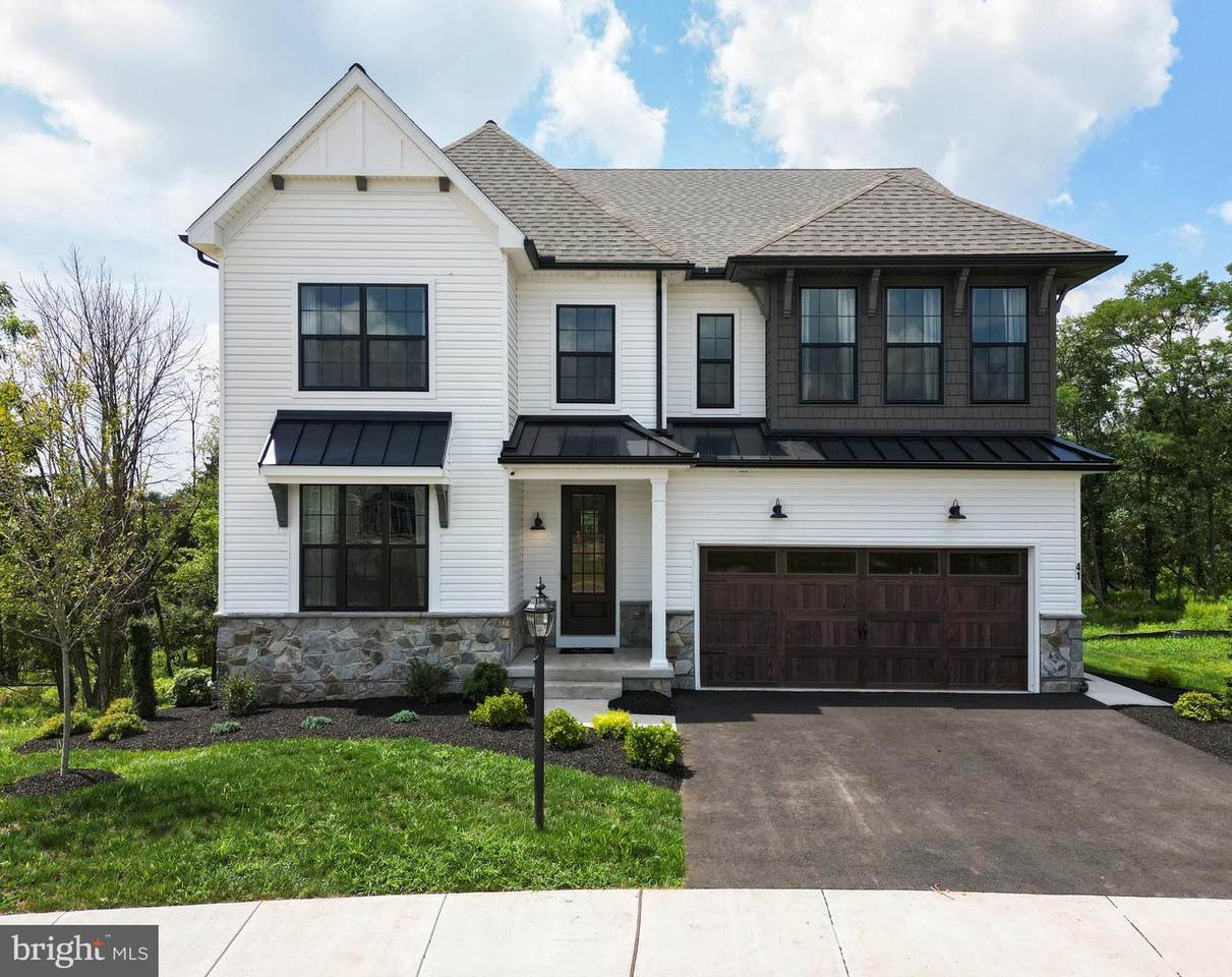 105 Devereux Road - Photo 1