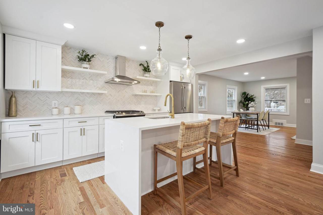 9920 Woodburn Road - Photo 1