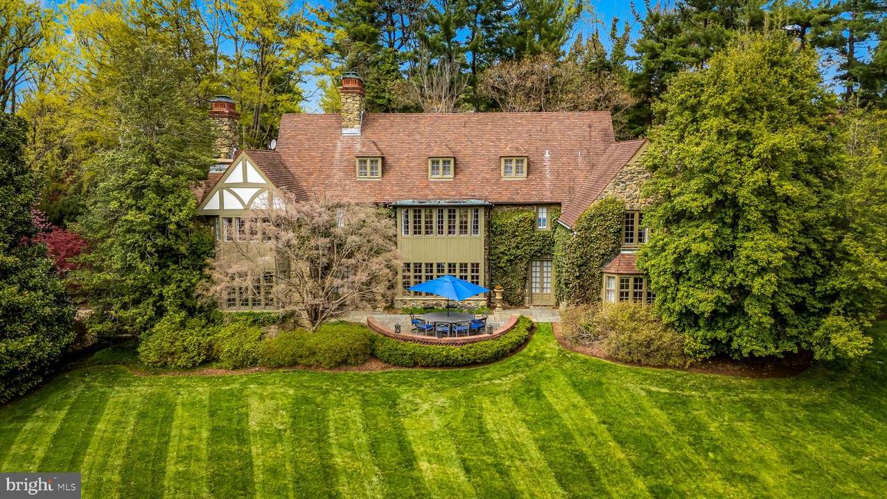 102 Cotswold Road - Photo 1