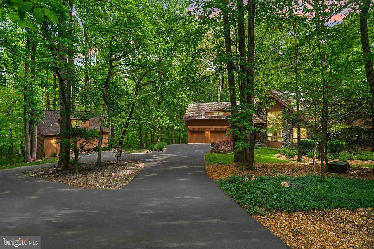 7641 Woodstream Way - Photo 1
