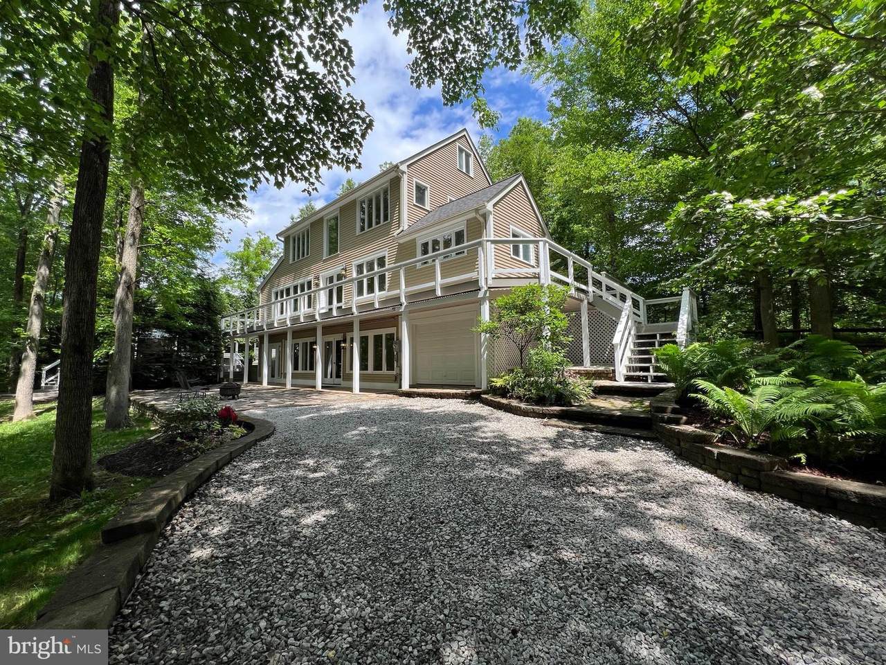 8122 Stacey Road - Photo 1