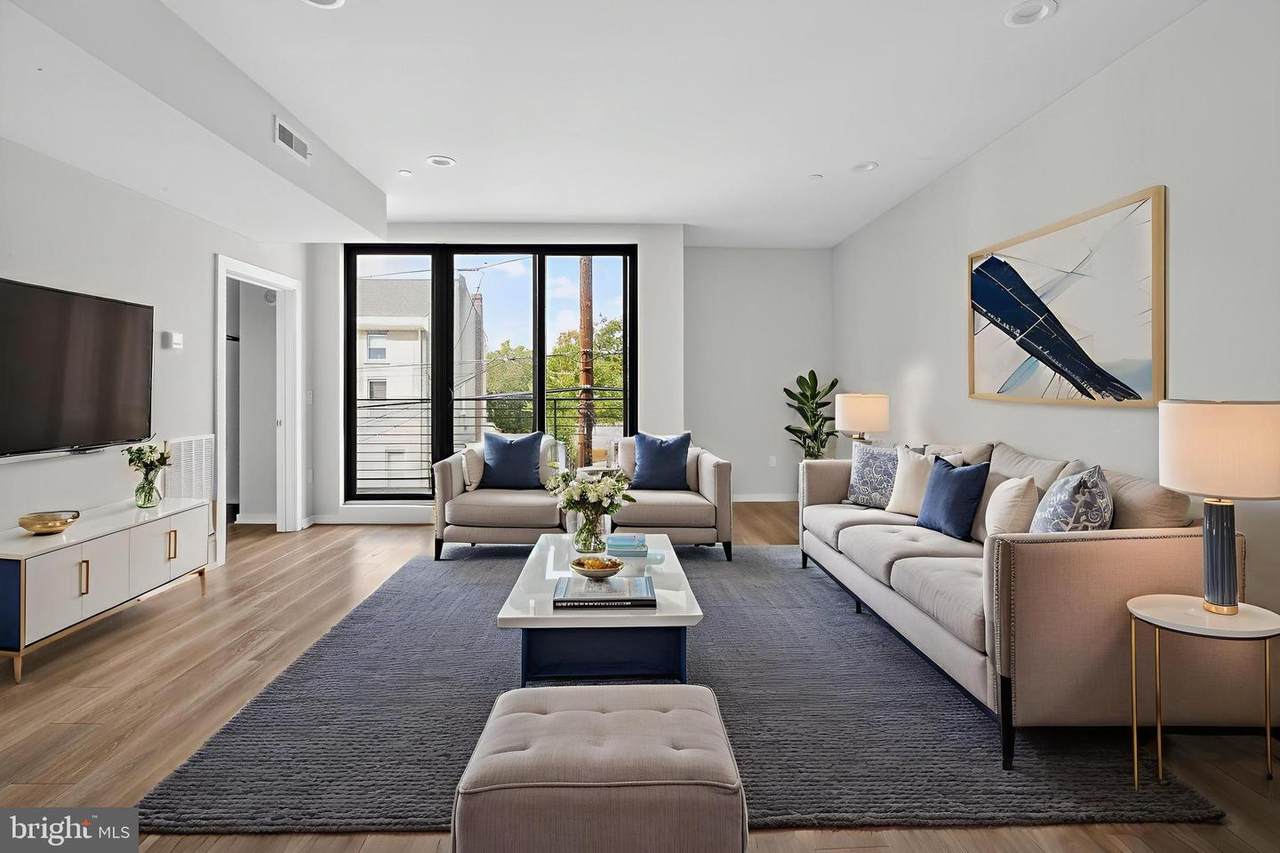 381 Martin Street - Photo 1