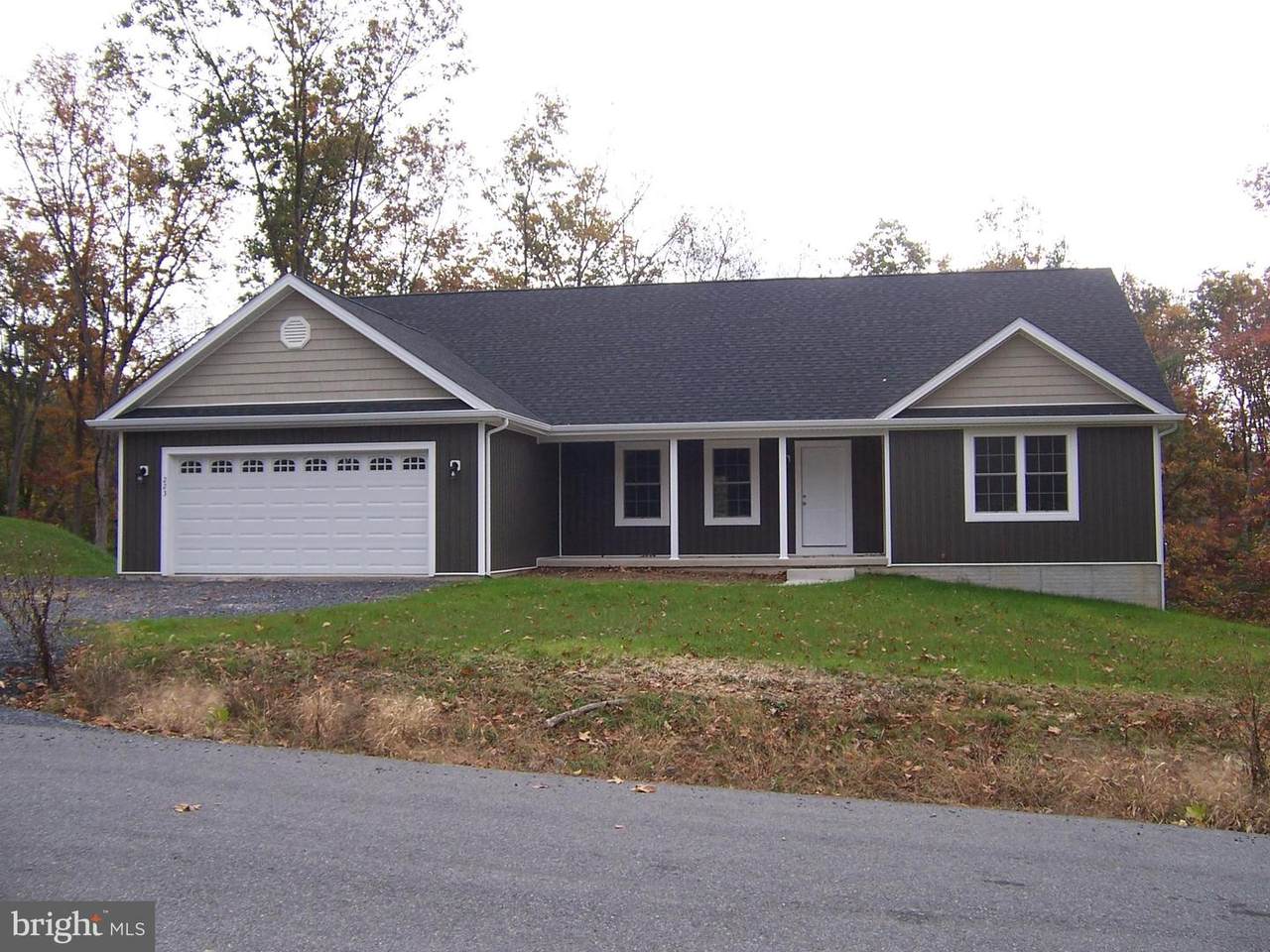 223 Fairview Oaks Lane - Photo 1