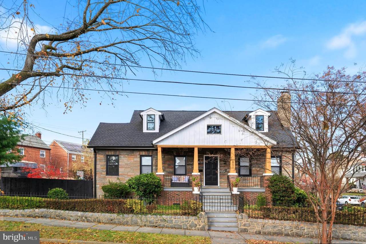 801 Van Buren Street - Photo 1