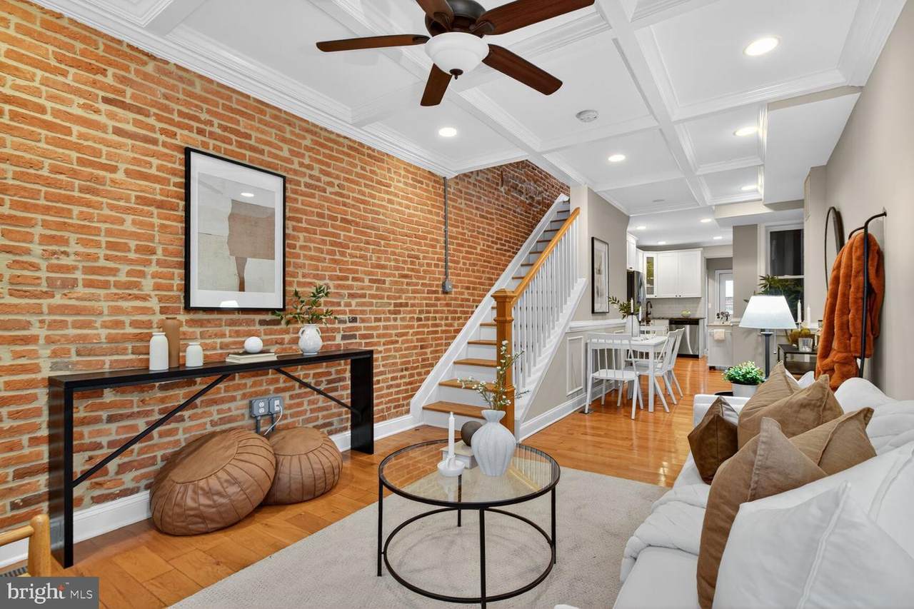 1473 Reynolds Street - Photo 1