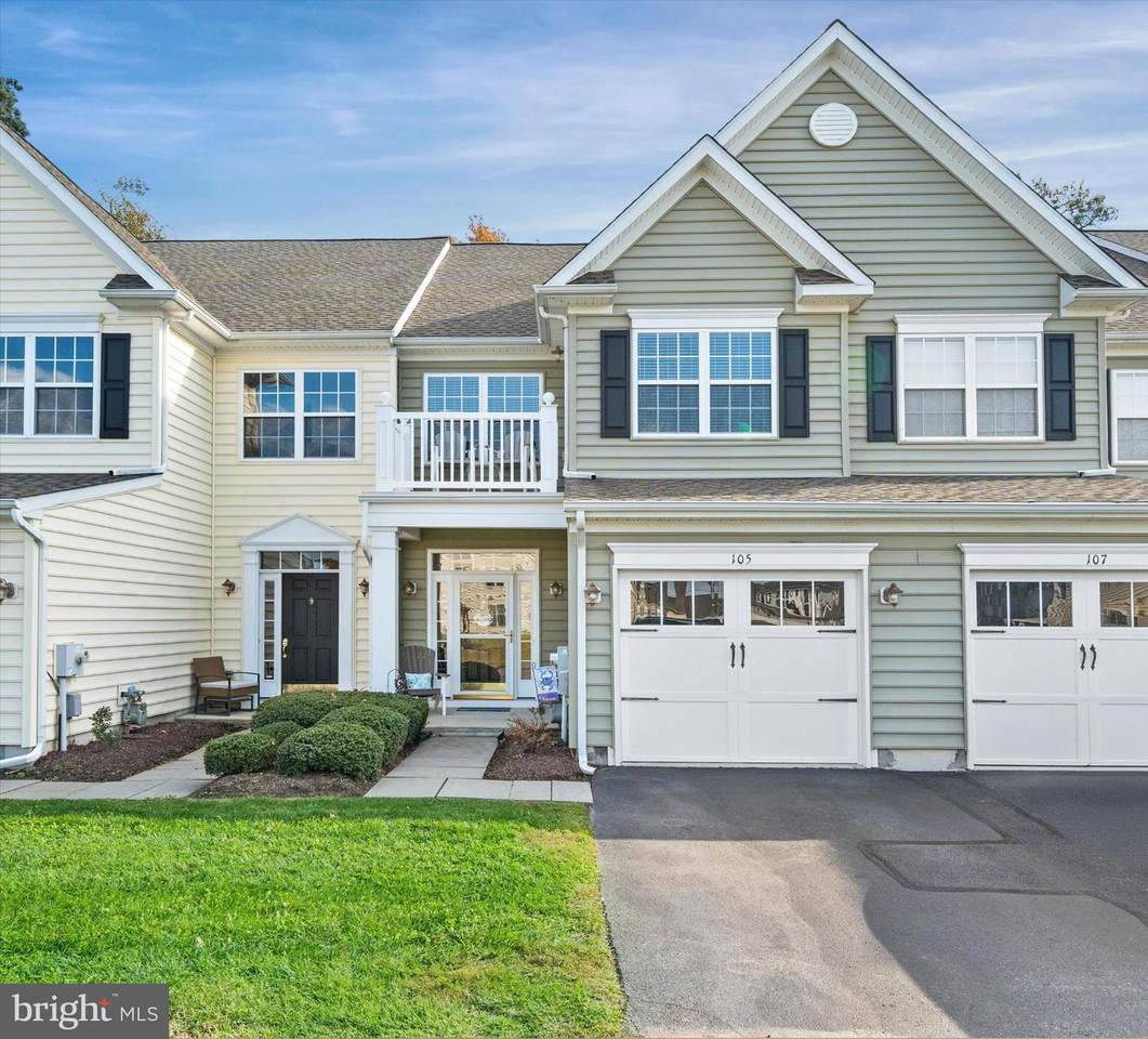 105 Bourne Way - Photo 1