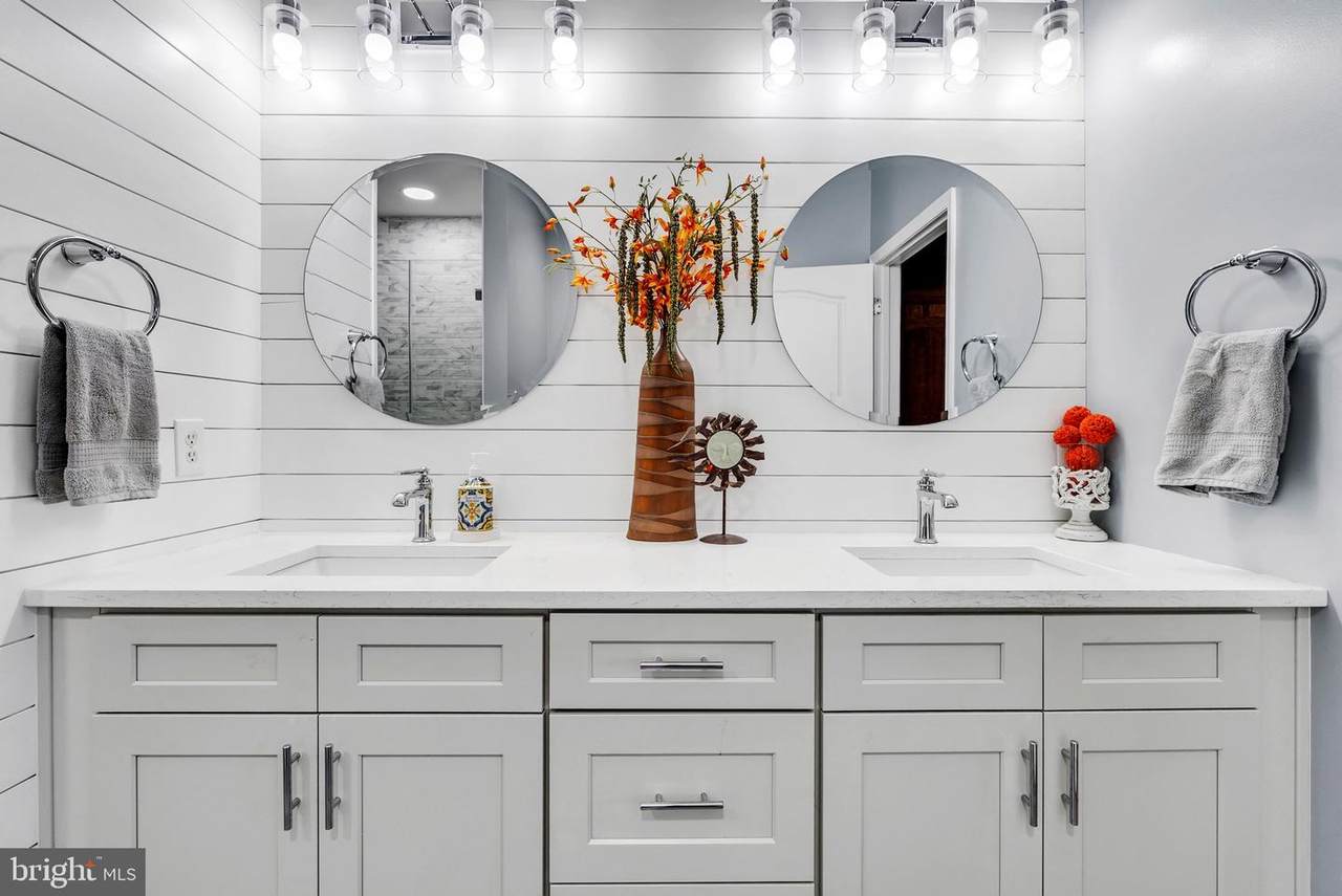 1641 Ladue Court - Photo 1