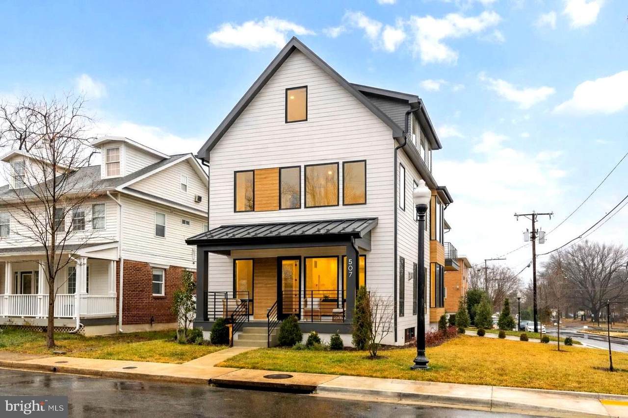 507 Adams Street - Photo 1