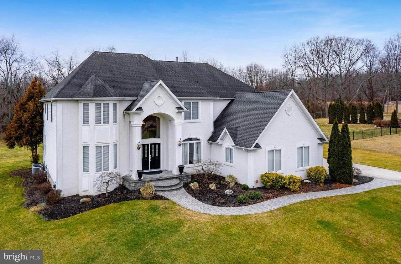 107 Preakness Drive - Photo 1