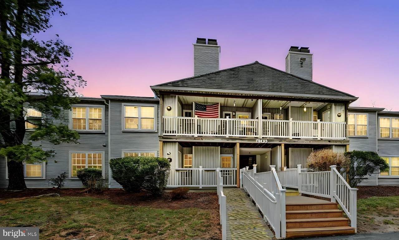 1604 Waters Edge Drive - Photo 1