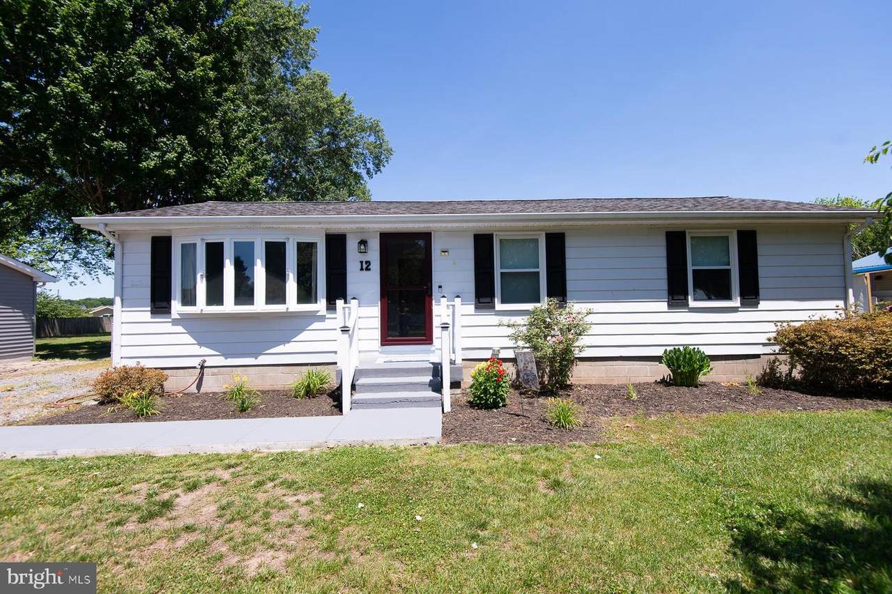 12 Maple Avenue - Photo 1