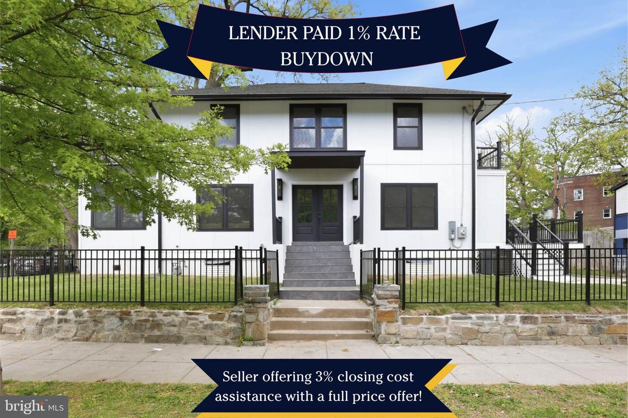 1355 Longfellow Street - Photo 1