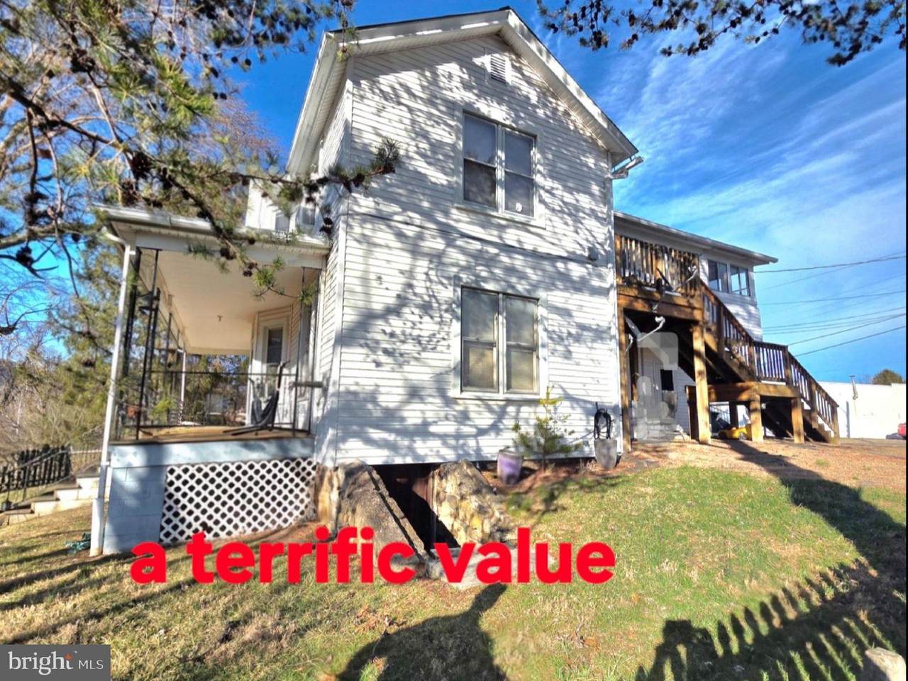 449 Harmison Lane - Photo 1