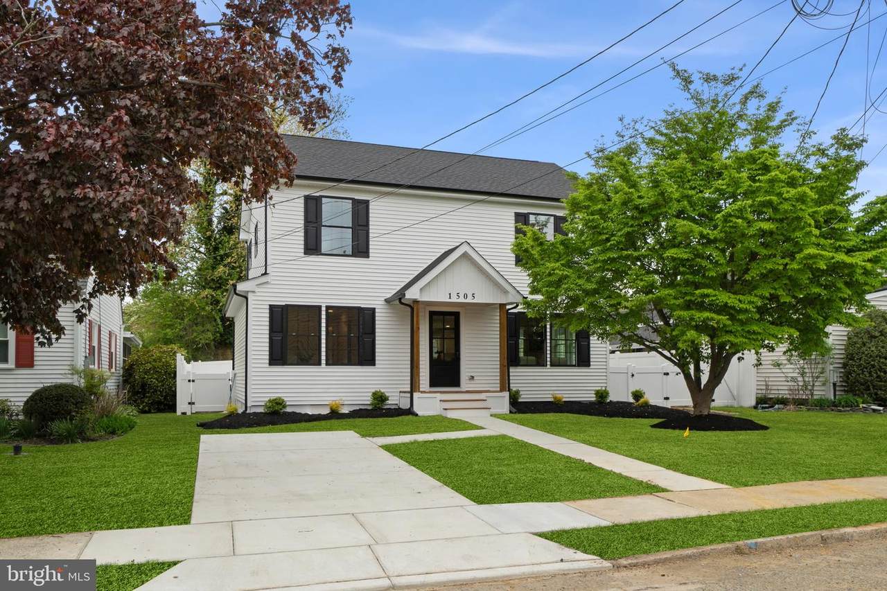 1505 Chestnut Avenue - Photo 1