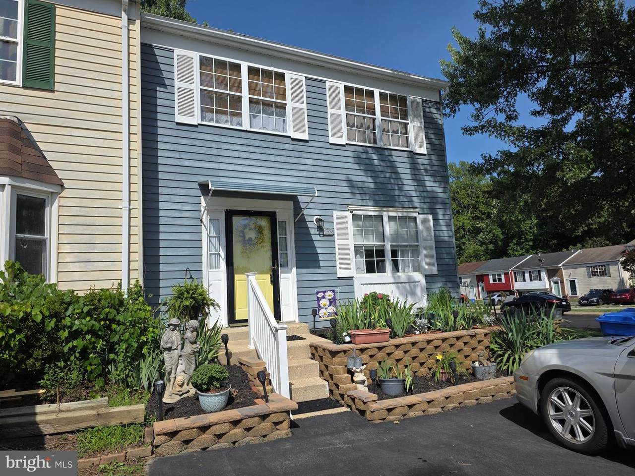 862 Holly Drive - Photo 1