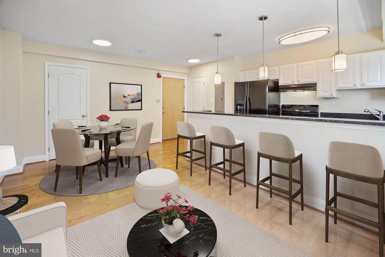 738 Longfellow Street - Photo 1