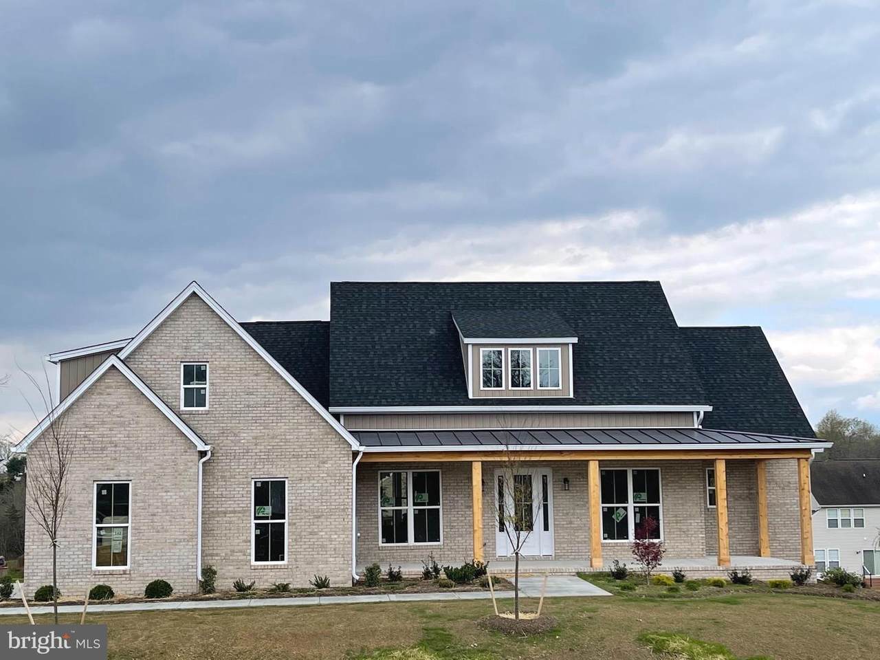 401 Moonstone Drive - Photo 1