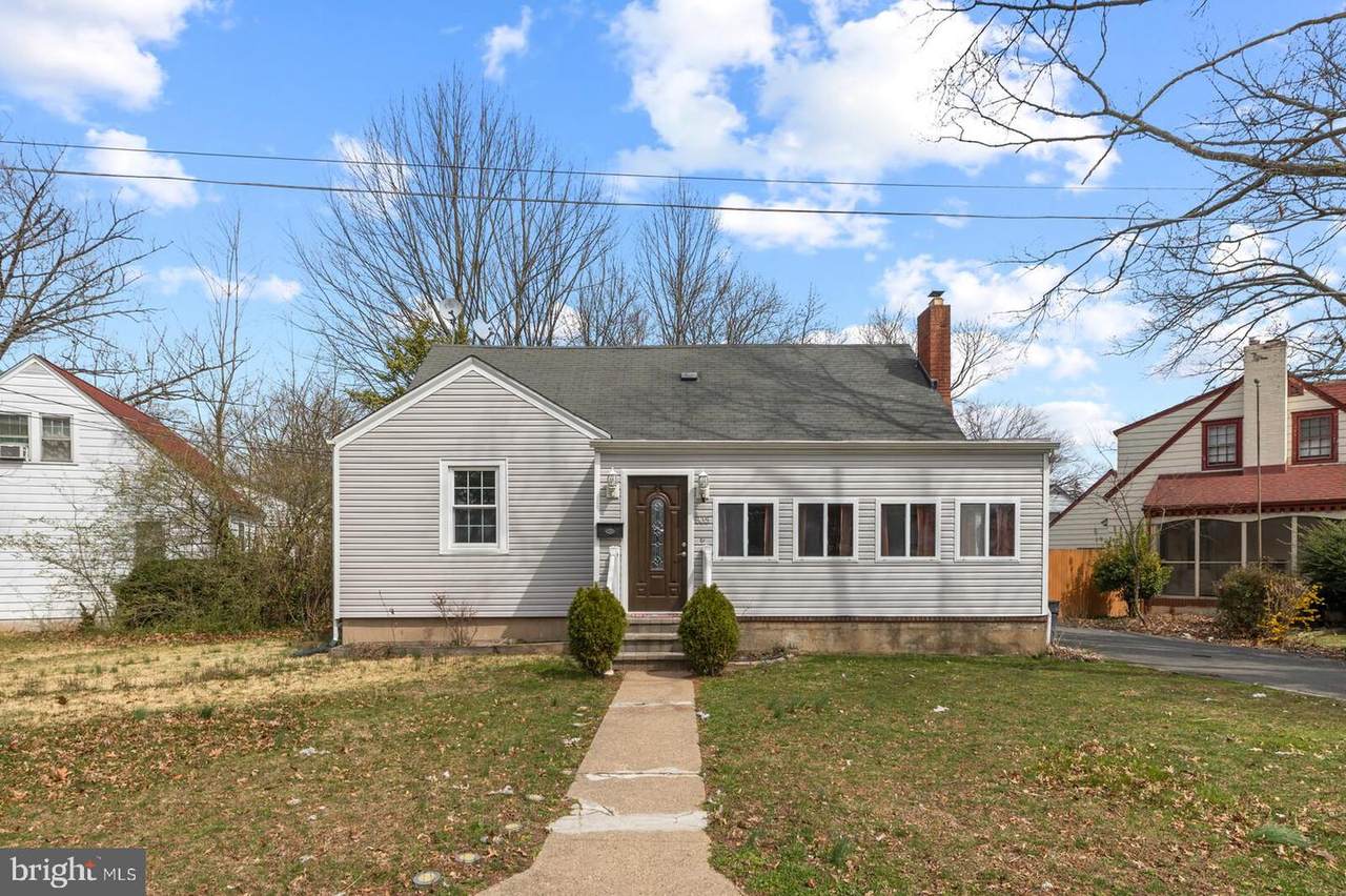 635 Concord Circle - Photo 1