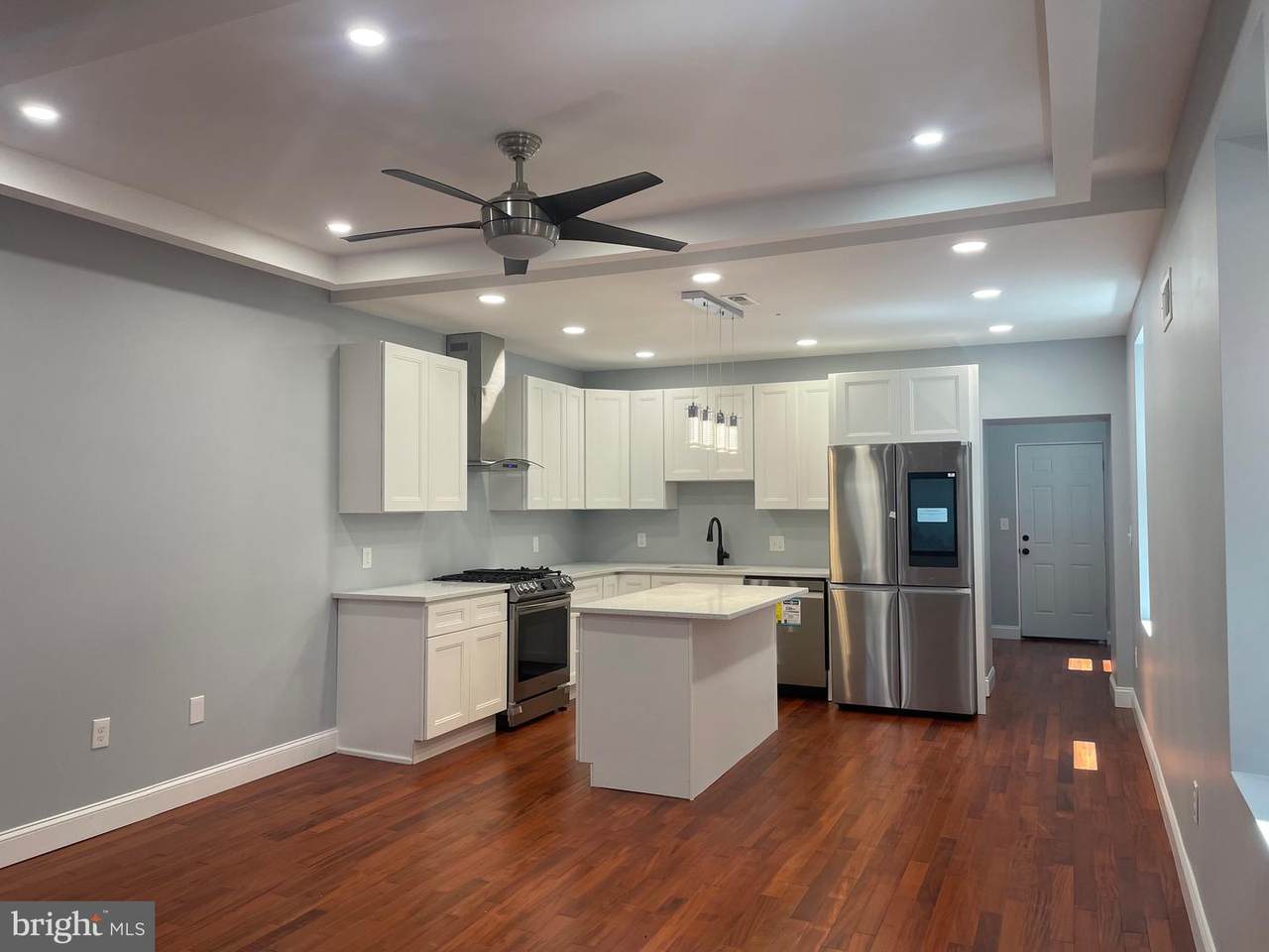 112 Washington Lane - Photo 1