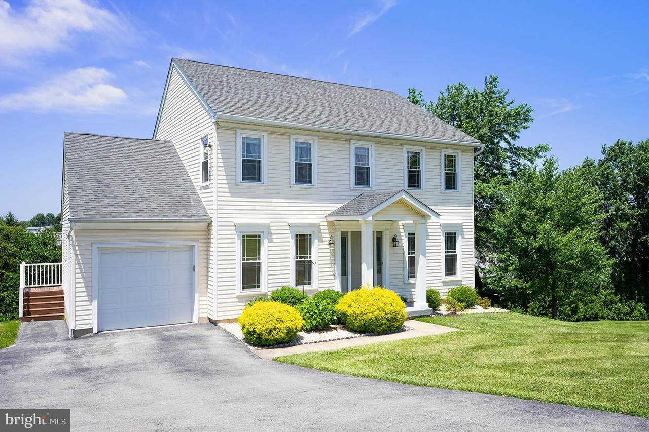 9 Red Bird Lane - Photo 1