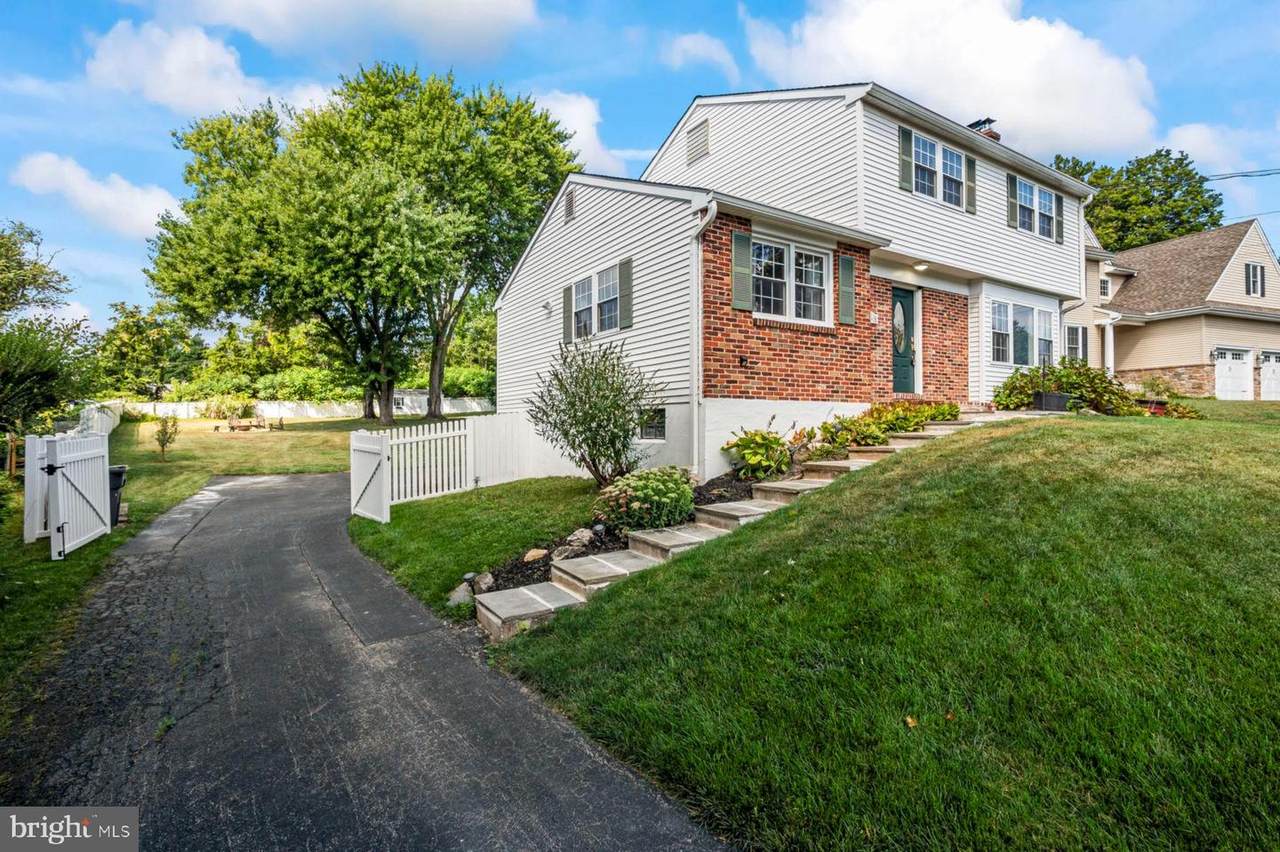13 Pine Road - Photo 1