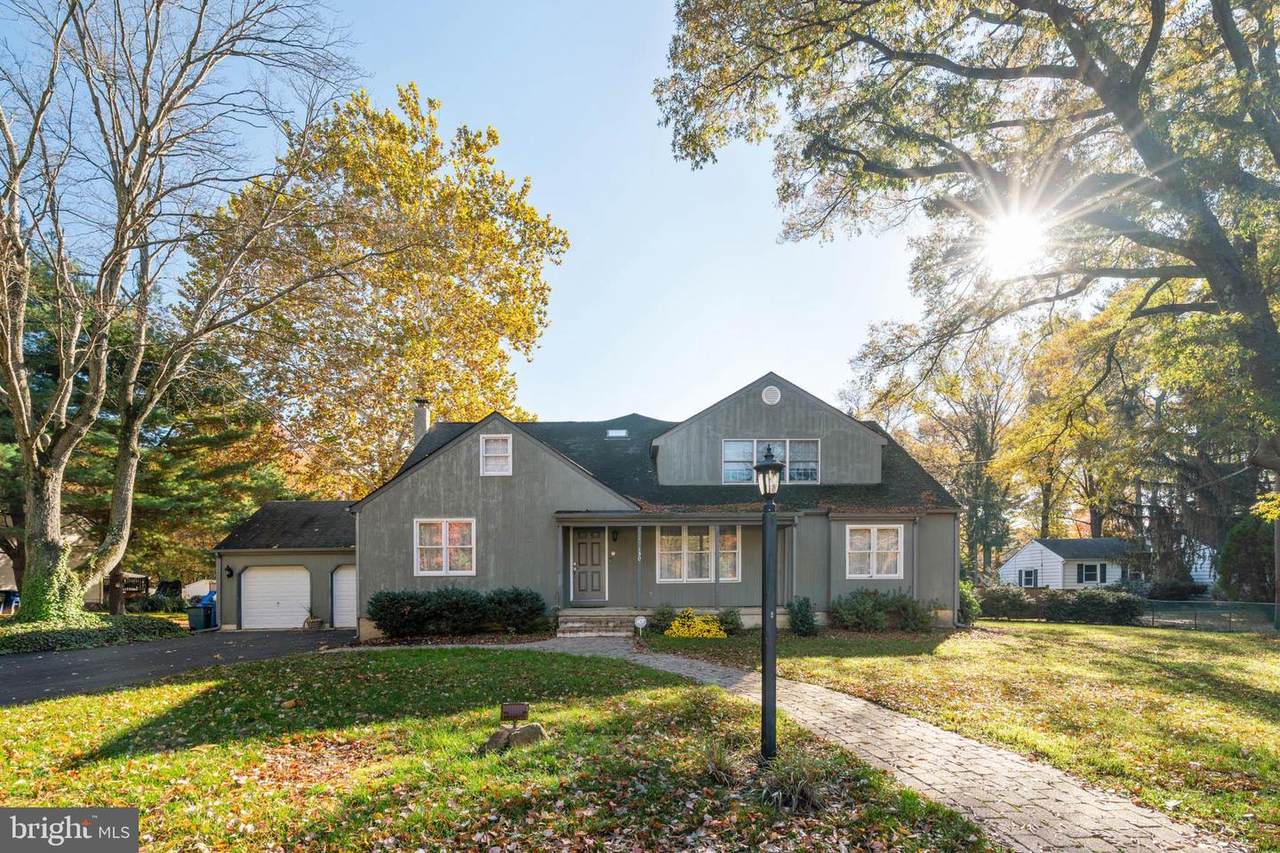 150 Waverly Avenue - Photo 1
