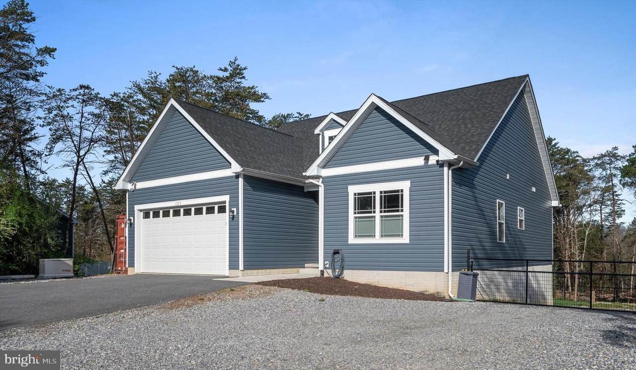123 Pine Cone Road - Photo 1