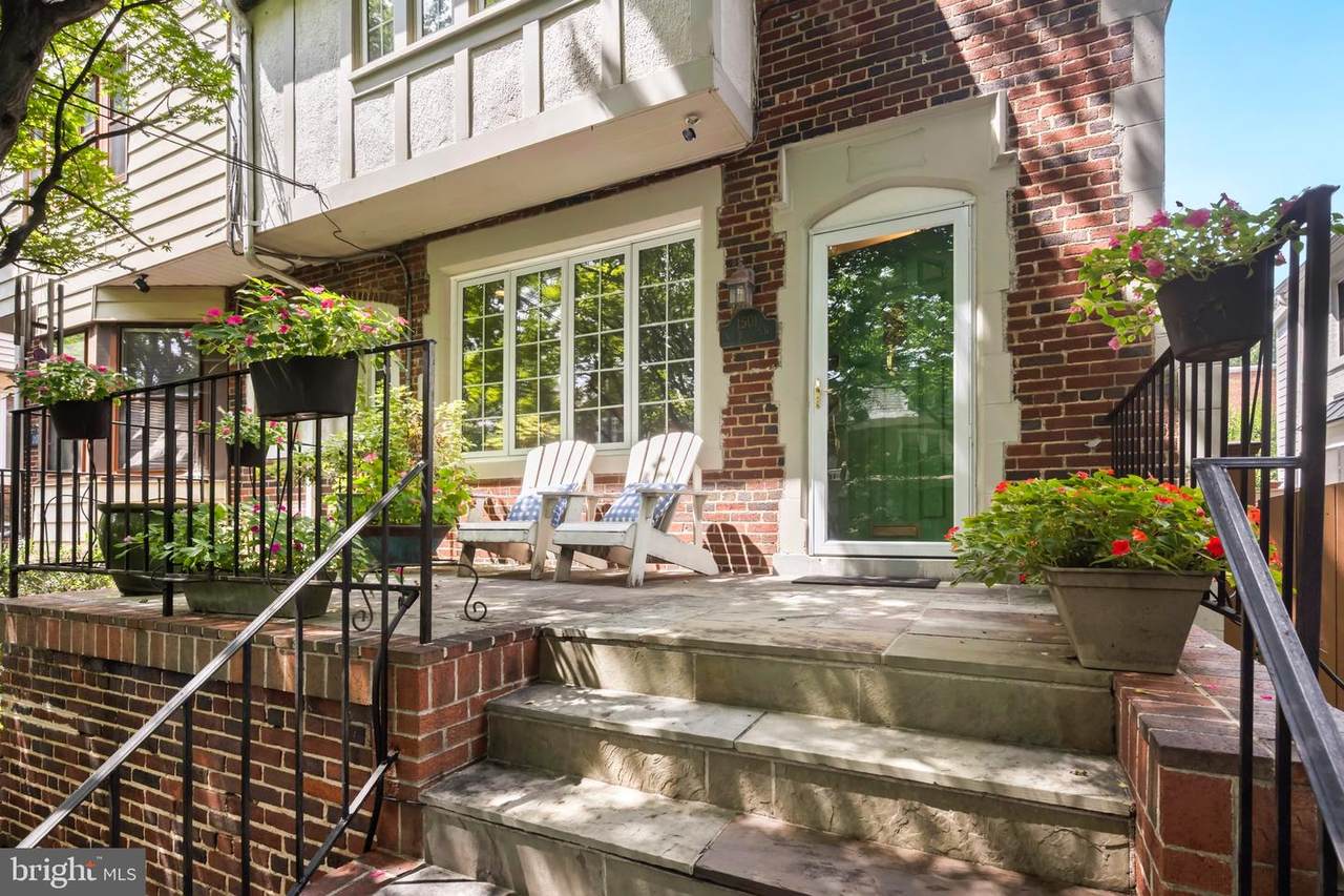 1501 Van Buren Street - Photo 1