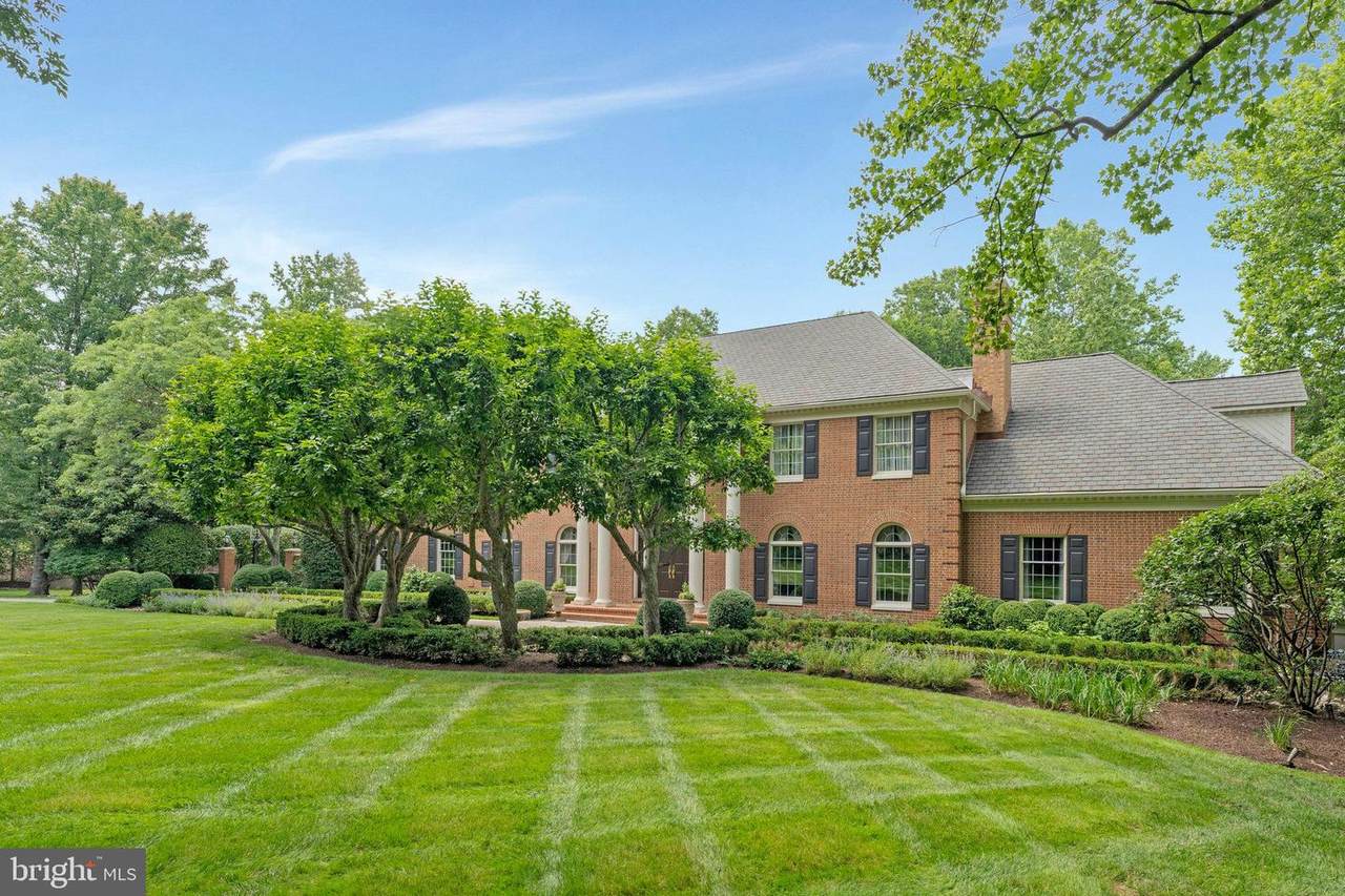 8014 Greenwich Woods Drive - Photo 1