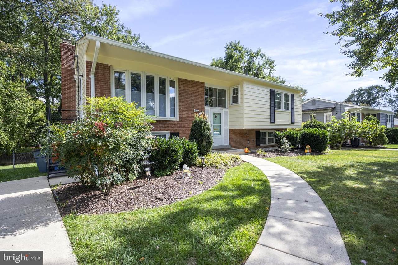 2415 Jackson Parkway - Photo 1