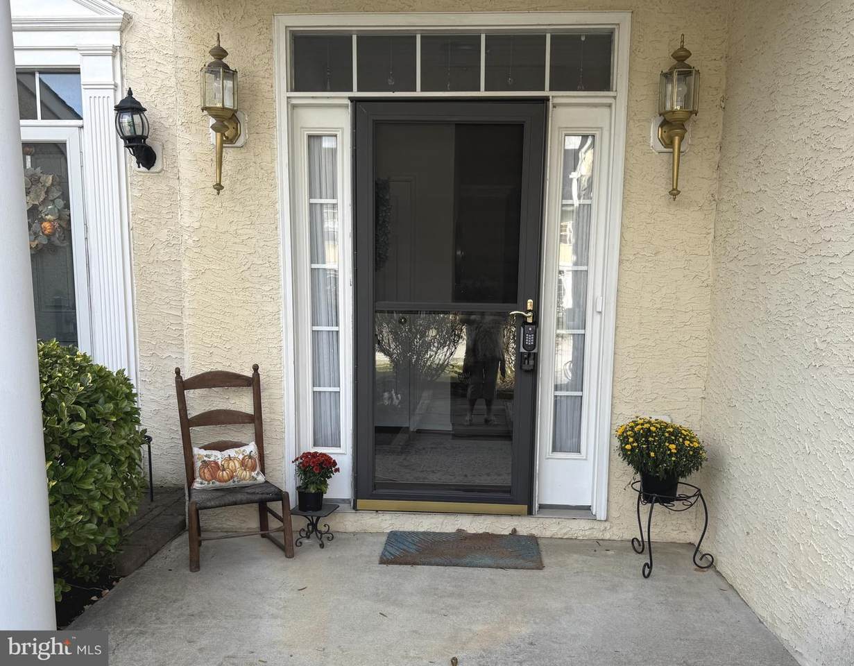 189 Gillespie Avenue - Photo 1