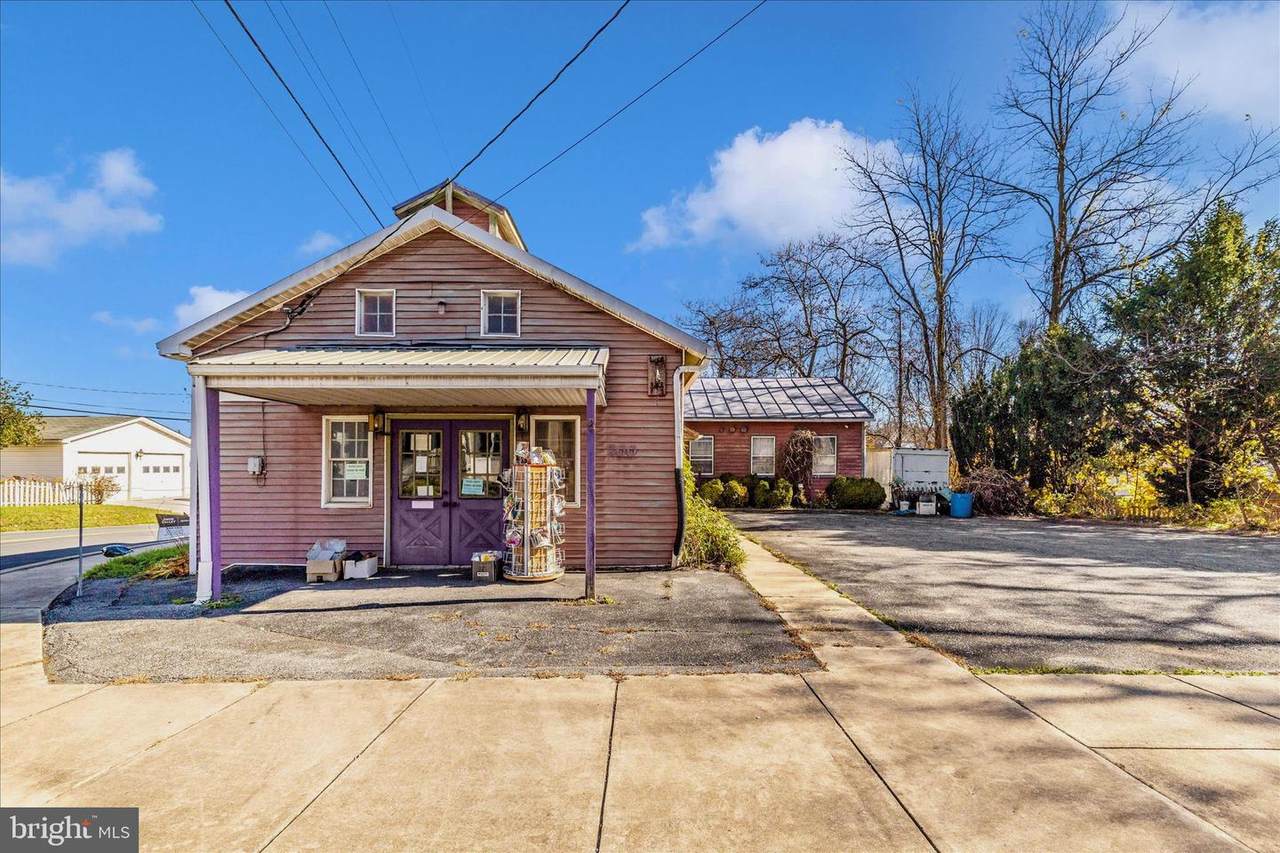 200 Main St S - Photo 1