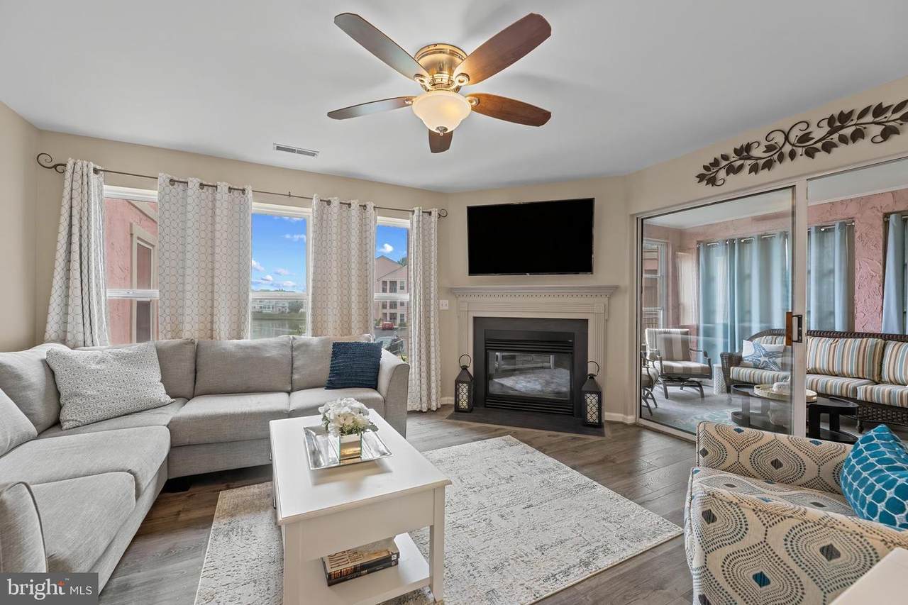7411 Yacht Club Drive - Photo 1