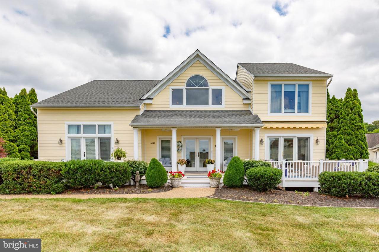 6049 Potomac Landing Drive - Photo 1