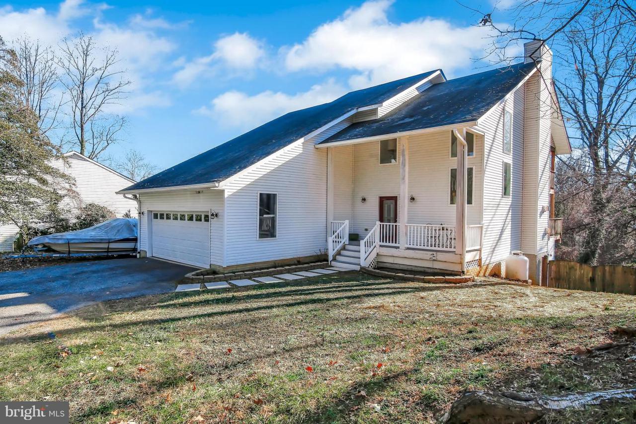 423 Mountain Road - Photo 1