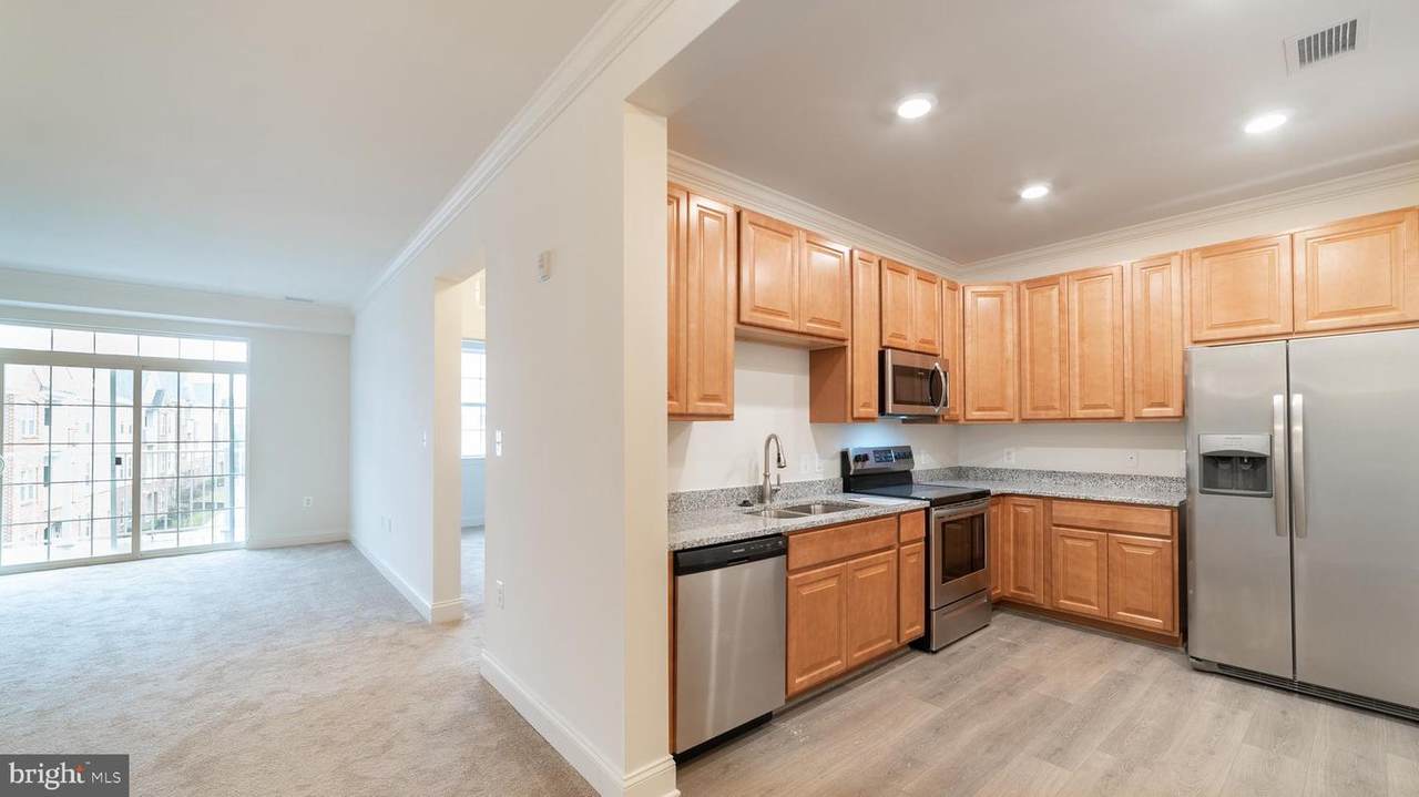 636 Wallingford Road - Photo 1