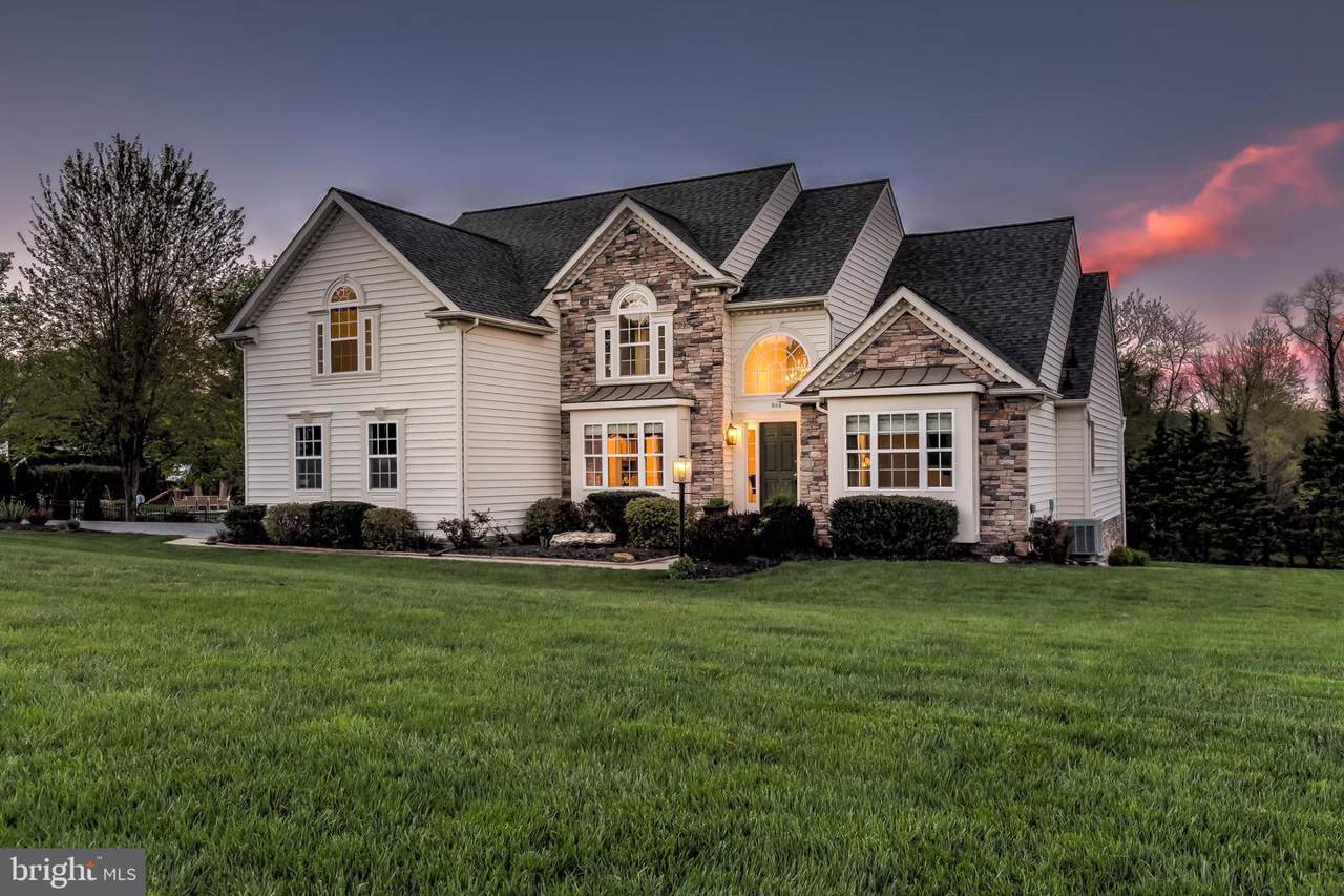 804 Castlebridge - Photo 1