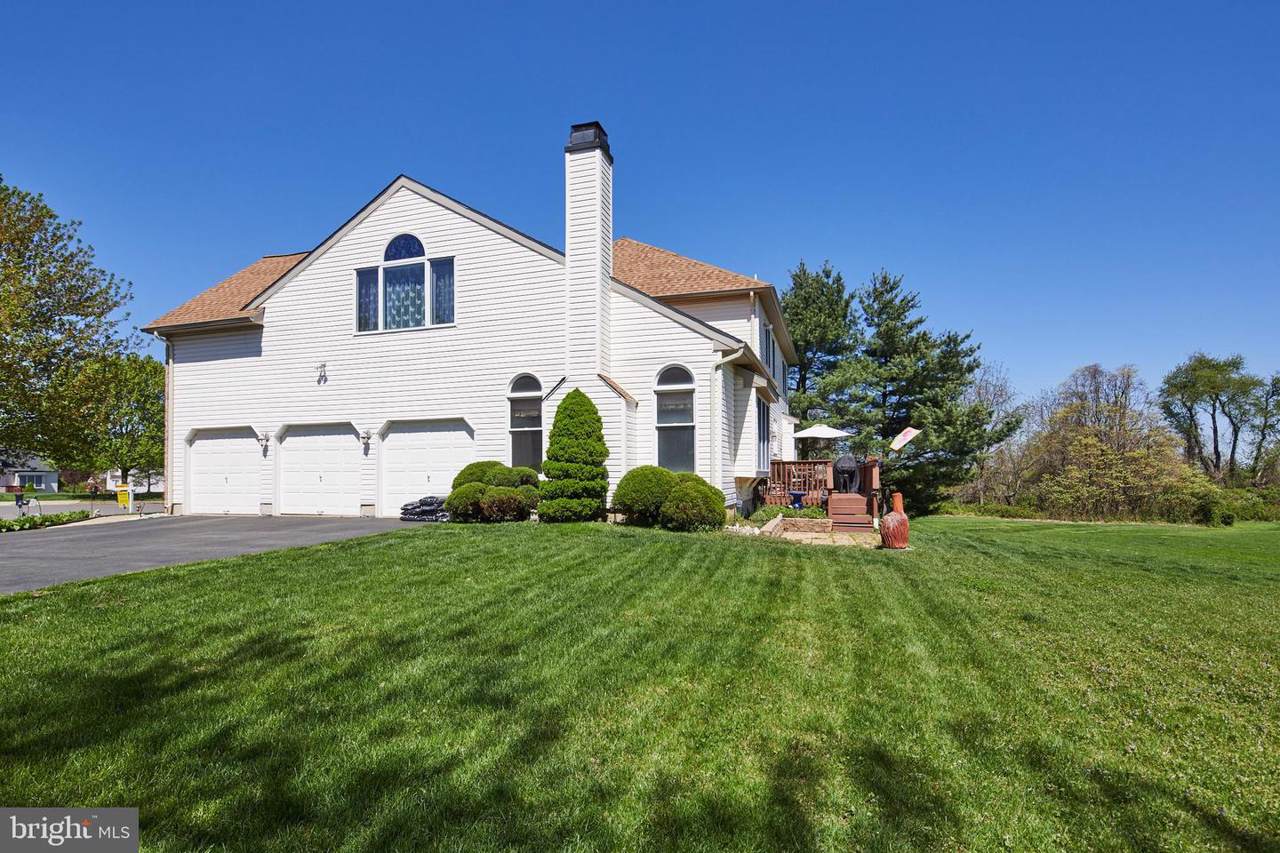 4 Alexandra Court - Photo 1