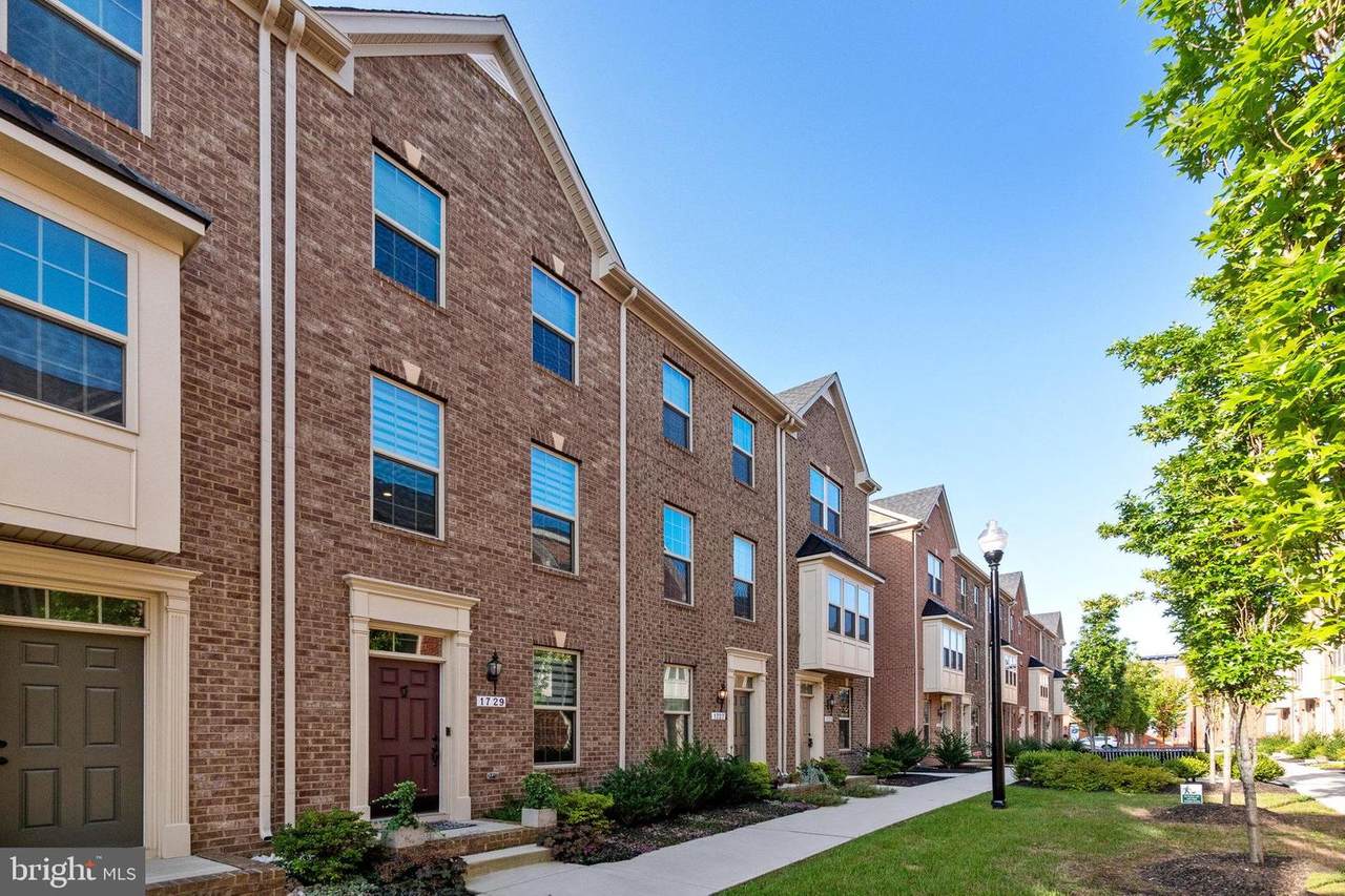 1729 Lantern Mews - Photo 1