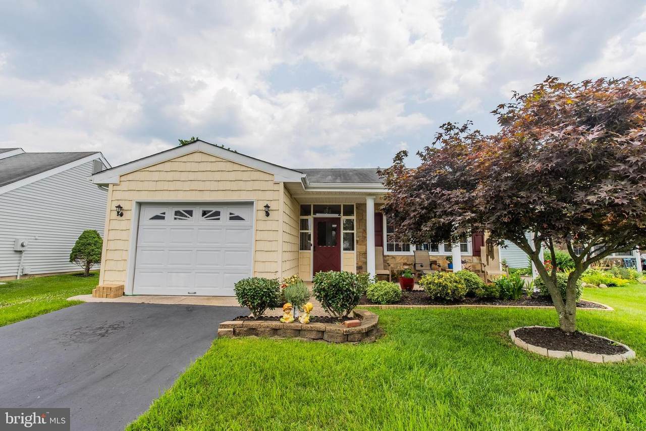 31 Chatham Place - Photo 1