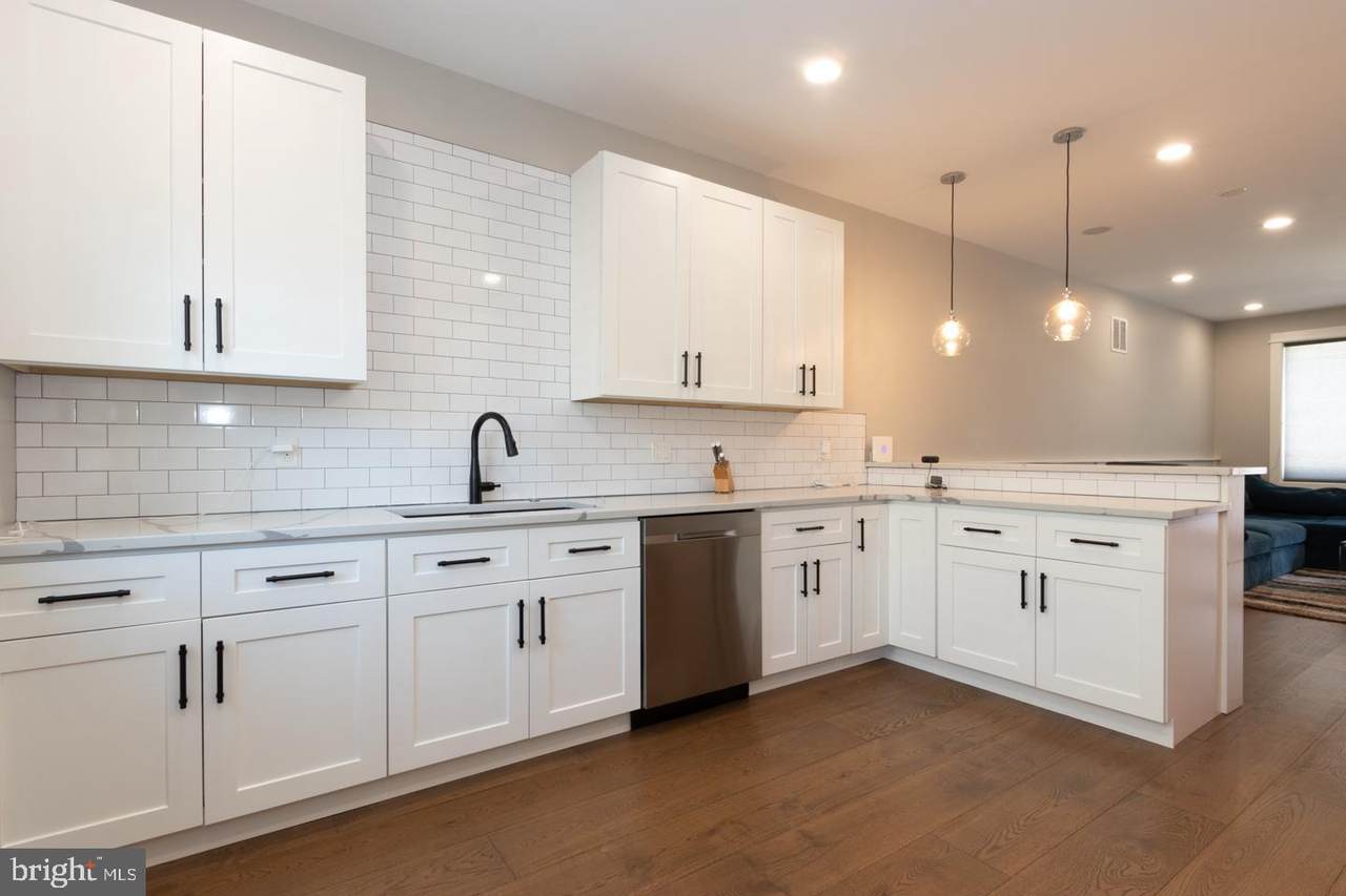 1416 Taylor Street - Photo 1